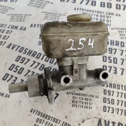 Головний гальмівний циліндр VW Golf 4 (97-06) OEM 21027099