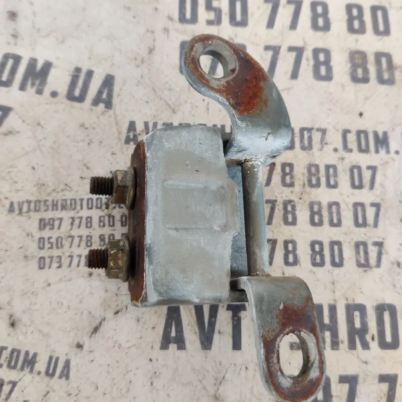 Дверна завіса Geely MK (06-15) 1.5б задня права OEM JL7152
