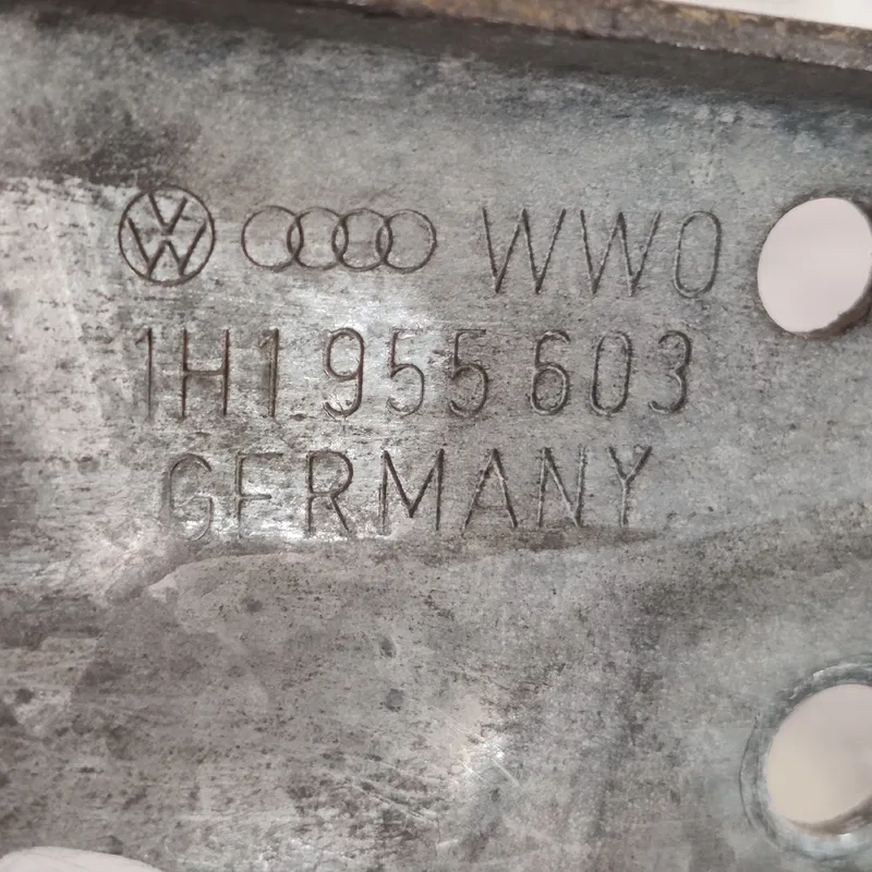 Трапеція склоочисників VW Golf 3 (1991-1998) OEM 1h1955603