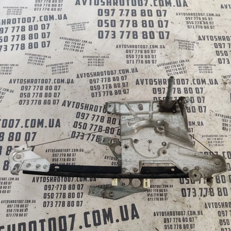 Склопідіймач Audi A4 B5 (94-01) задній лівий OEM 8D0839399A