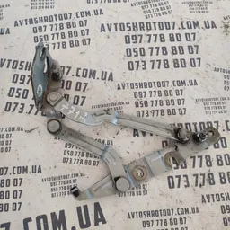 Петля капоту Audi A6 C5 (97-05) OEM 4b5827302d