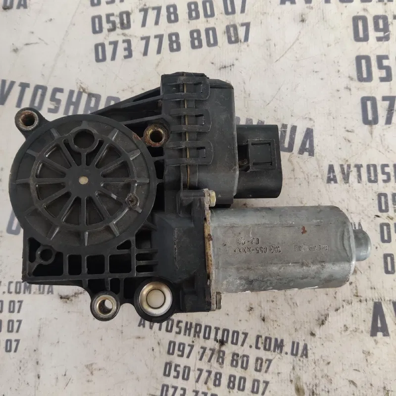 Мотор склопідіймача Audi A6 C5 (97-05) перед. лів. 130821775