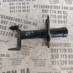 Кронштейн бампера Audi A4 B5 (94-01) перед. прав. 3b0807134