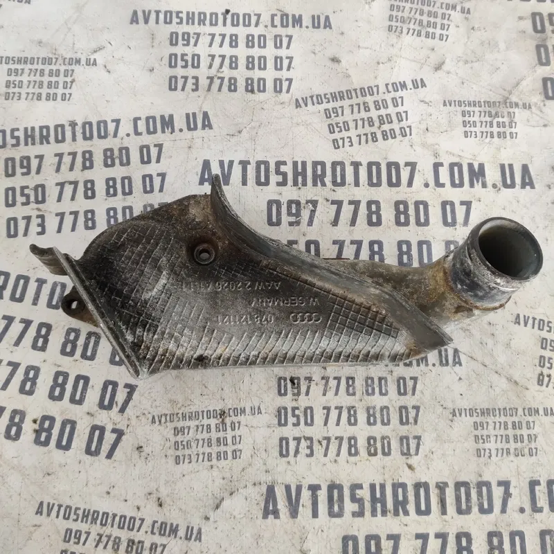 Кришка термостата Audi A4 B5 (94-01) OEM 78121121