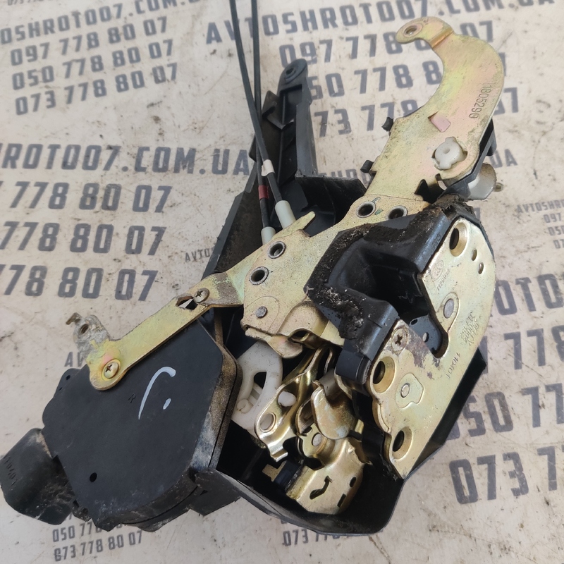 Замок дверей Geely MK (06-14) 1.5 передній правий OEM 220004