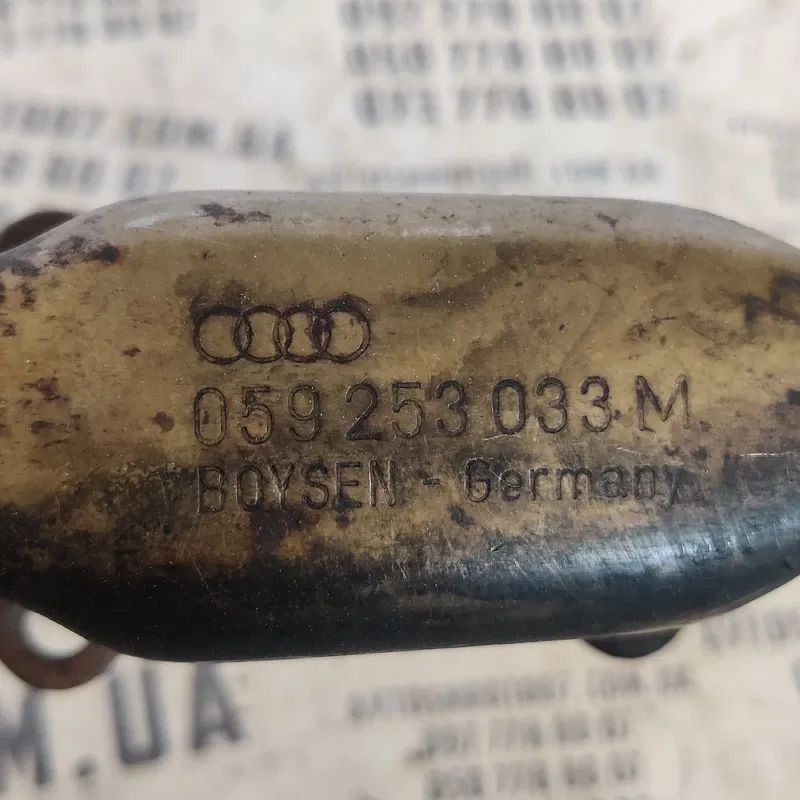 Колектор випускний лівий Audi A6 C5 97-04 2.5 TDI 059253033M