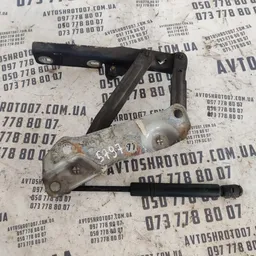 Петля капоту Opel Vectra B (95-02) ліва OEM 90508955