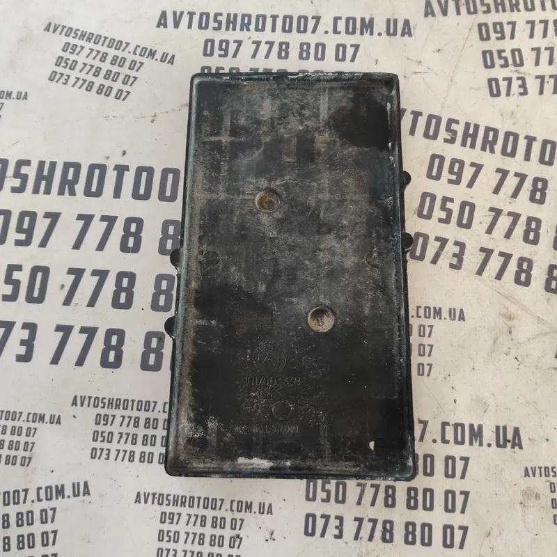 Кріплення АКБ Geely MK (06-16) 1.5 бенз нижнє OEM 1017003338