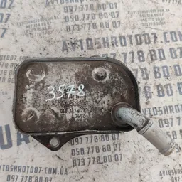 Радіатор масляний Volkswagen Sharan 1A OEM 06b117021