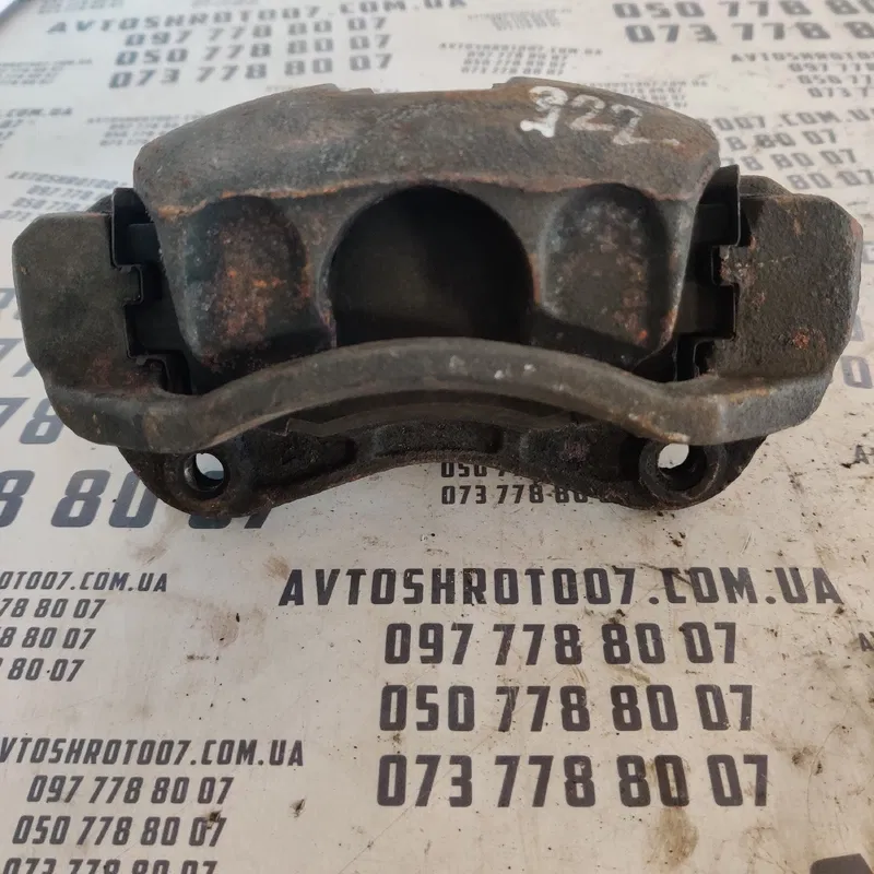 Тормозний супорт Hyundai Accent 3 05-10 передній правий 7g04