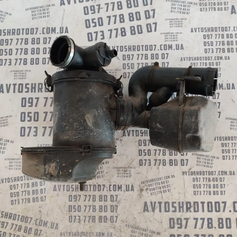 Корпус повітряного фільтра Citroen Xsara (97-06) 9616200180