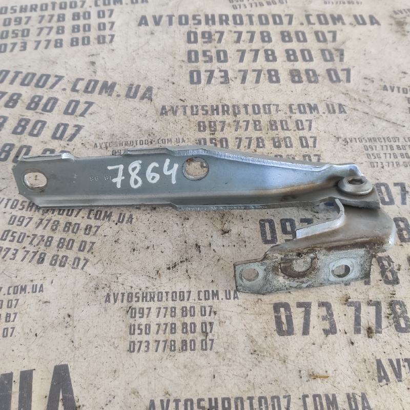 Петля капоту права Audi A6 C5 (97-05) OEM 4B0823302D