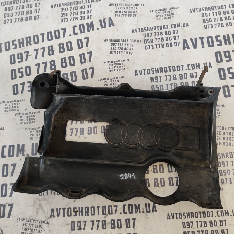 Кришка двигуна Audi A4 B5 (94-01) 1.8 OEM 058103724d фото 2