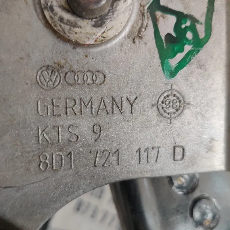 Блок педалей Audi A6 C5 (97-05) OEM 8d1721117d