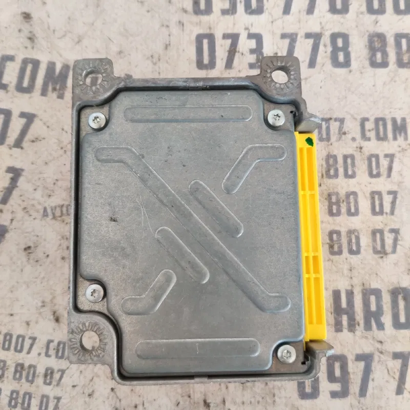Блок управління SRS Mercedes ML W163 (97-05) OEM 1635422218