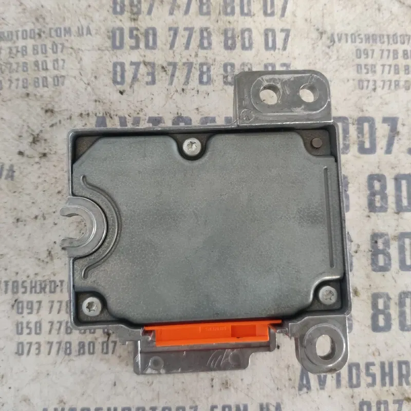 Блок управління подушками Opel Vectra B (95-02) 90569340