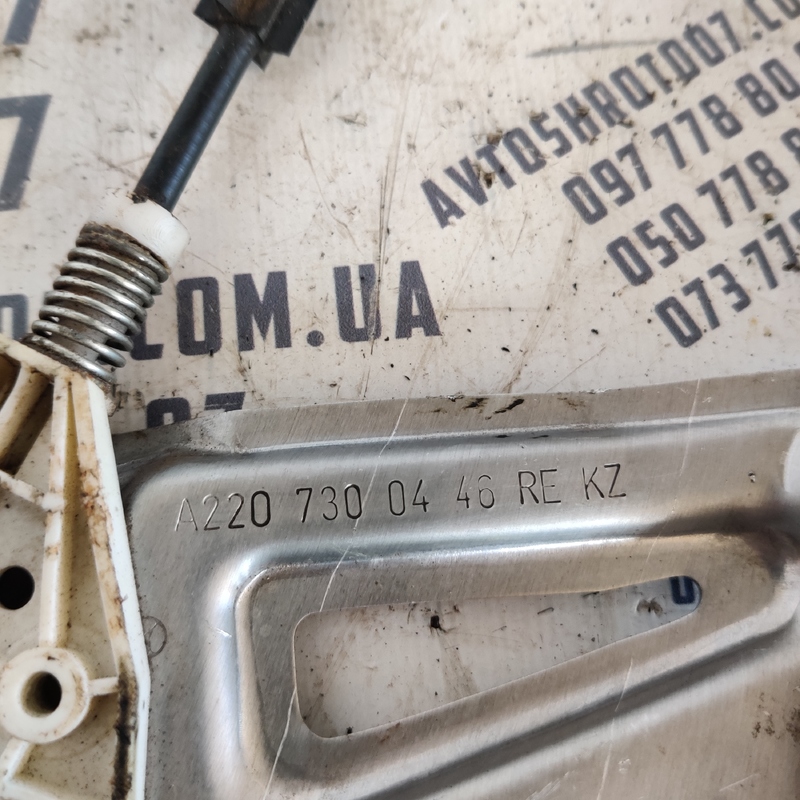 Склопідіймач Mercedes W220 98-05 зад. правий OEM A2207300446