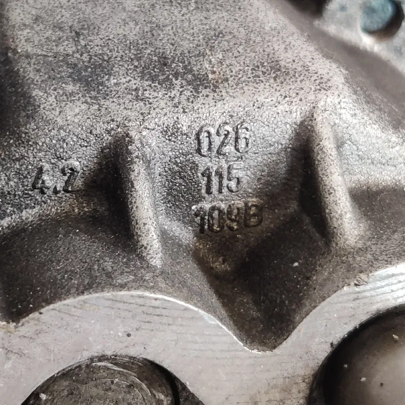 Масляний насос Volkswagen Passat B5 (96-05) OEM 026115153a
