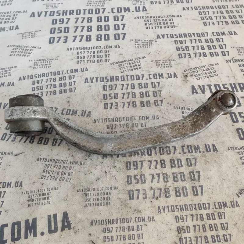 Ричаг Audi A6 C5 (97-05) передній нижній OEM 4d0407183