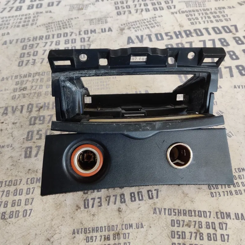 Накладка салону Mazda 3 BK (03-09) OEM bp4k55211