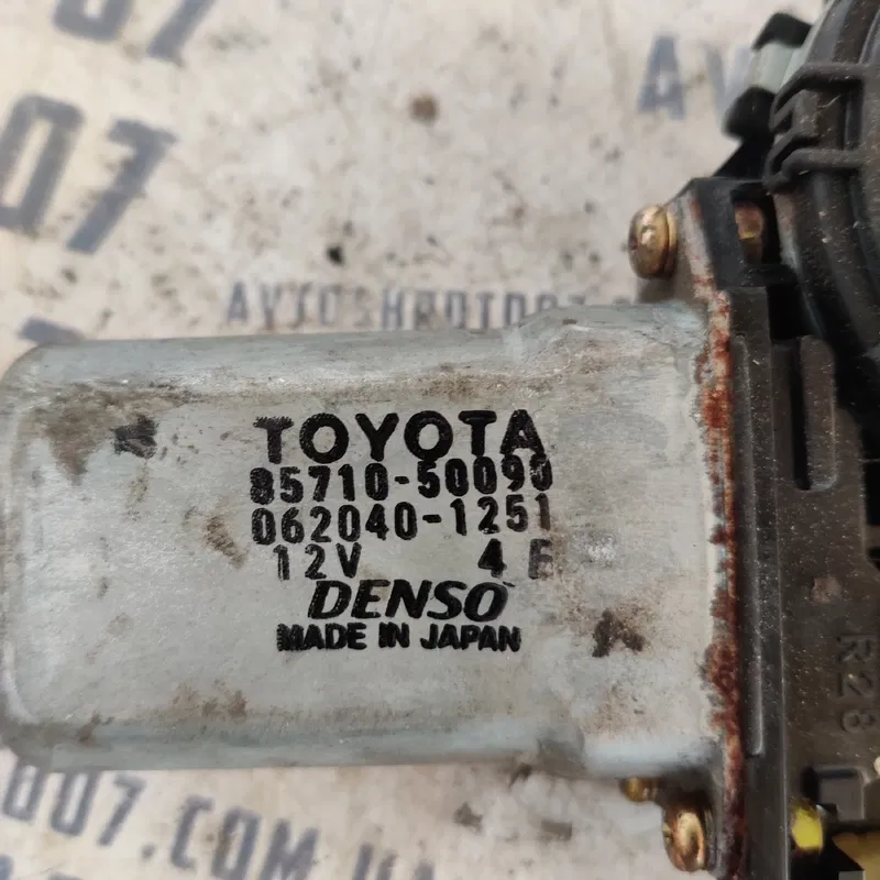 Склопідіймач Lexus LS 430 00-06 задній правий OEM 8571050090
