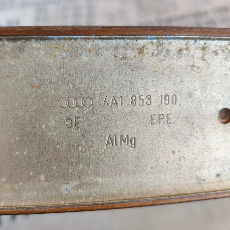 Накладка салону Audi A6 C4 (94-97) OEM 4A1853190