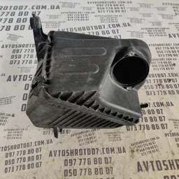 Корпус повітряного фільтра Hyundai Santa Fe 12-18 281102p300