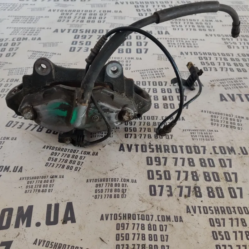 Супорт Mercedes CLS W219 (04-10) 5.5 пер. лів. OEM 073778800
