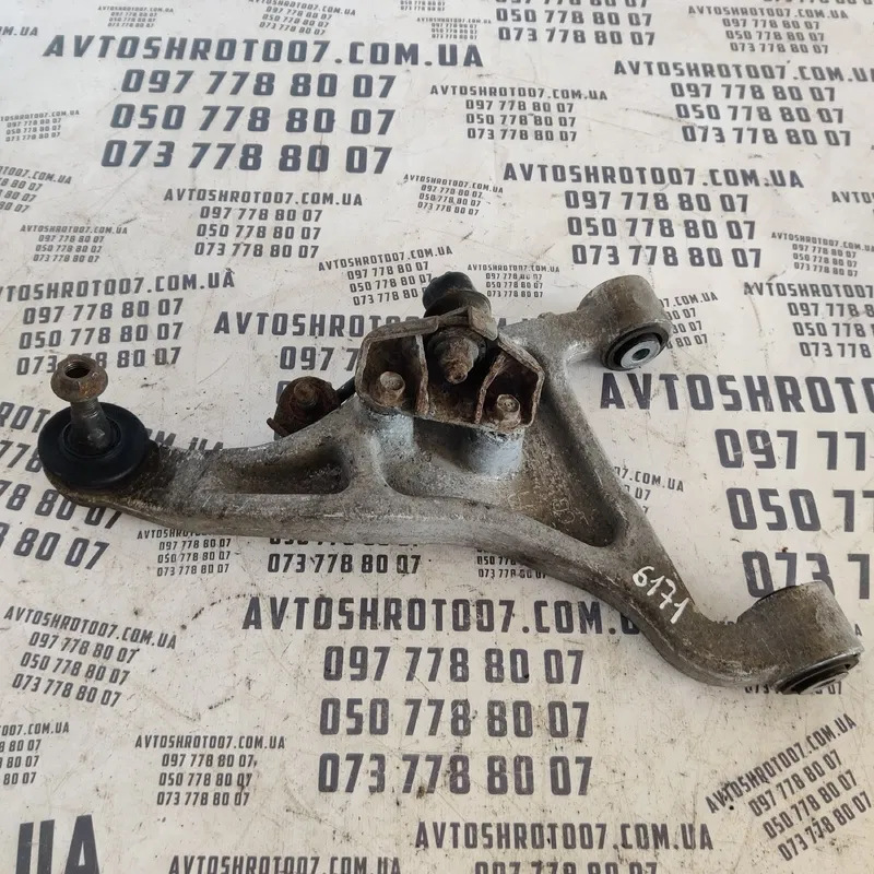 Ричаг Infiniti FX35 (03-08) зад. верх. правий OEM 55501CG200