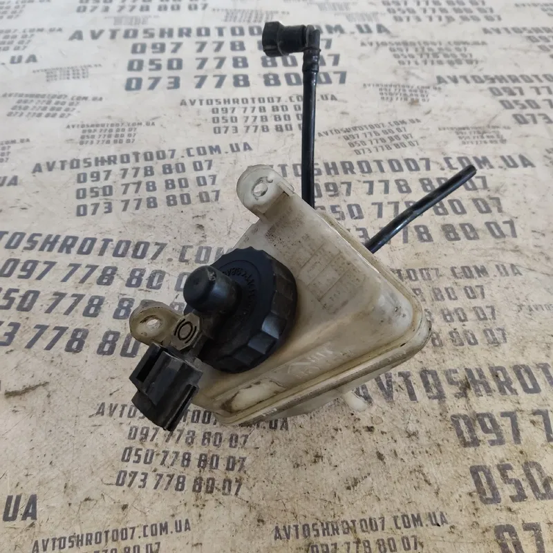 Бачок насосу ГУР Ford Focus MK1 (98-04) OEM 98ab2c217ac