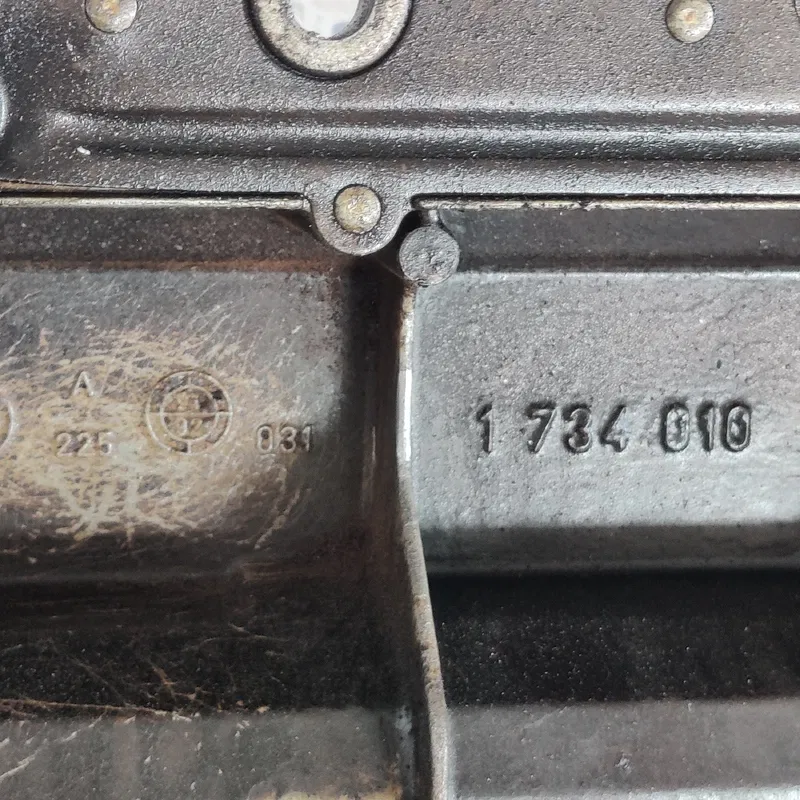 Клапанна кришка BMW 316 E36 (90-00) 1.6i OEM 1734010