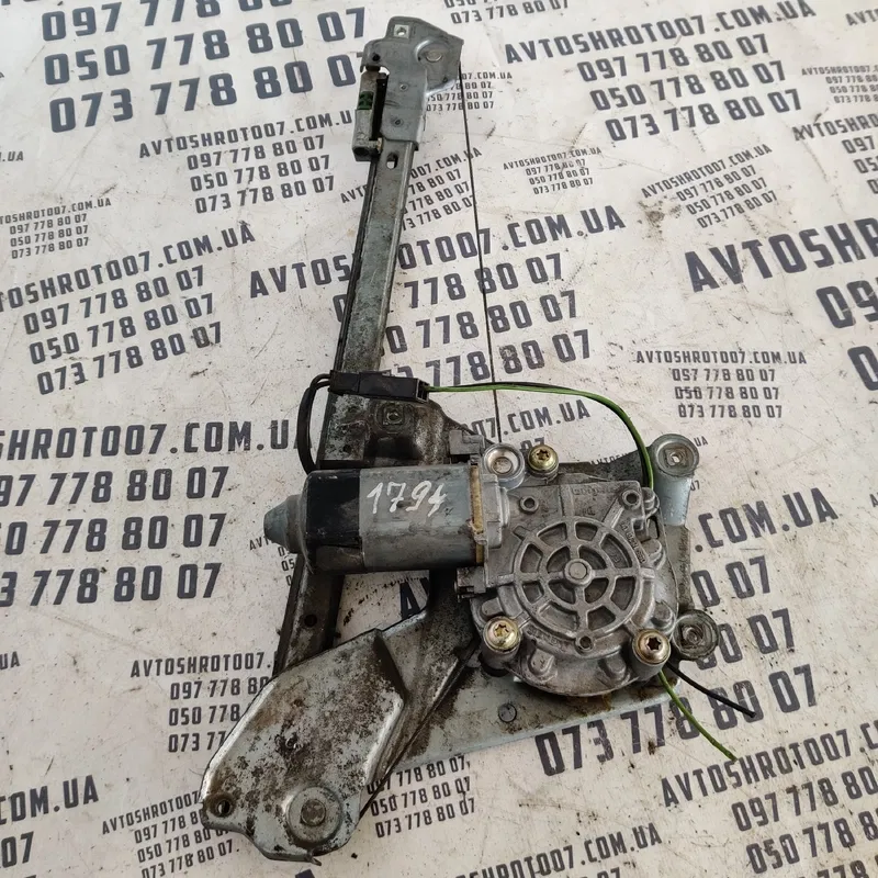 Склопідіймач Audi A6 C4 задній лівий OEM 4a0839397a