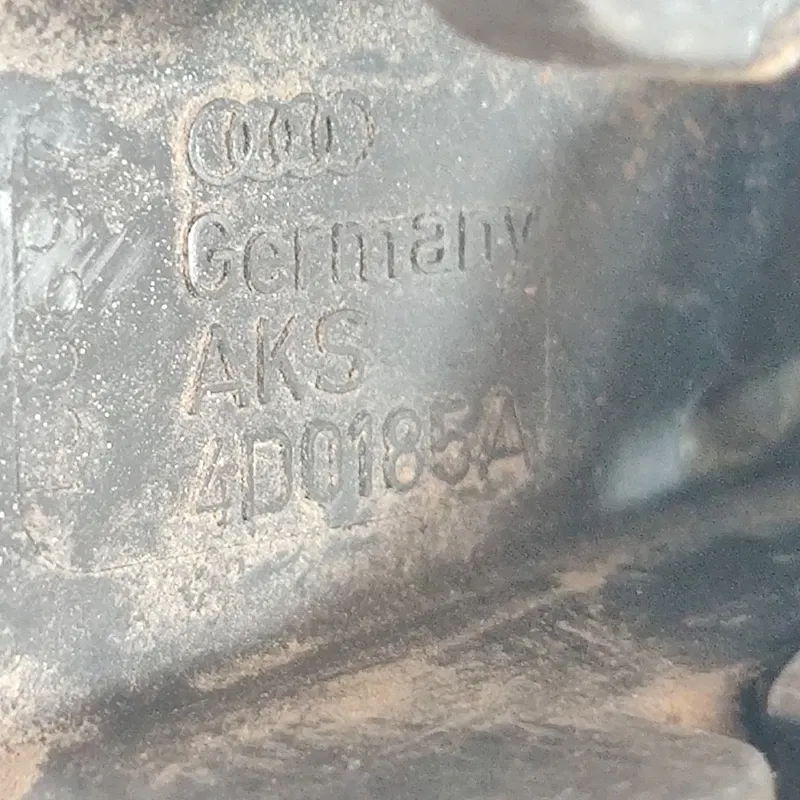 Замок дверей Audi A4 B5 (94-01) задня права OEM 8D0839016A