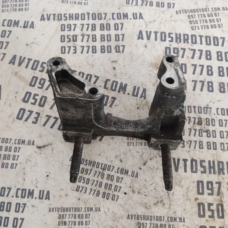 Кронштейн двигуна Ford Focus MK1 (98-05) OEM xs406030bb