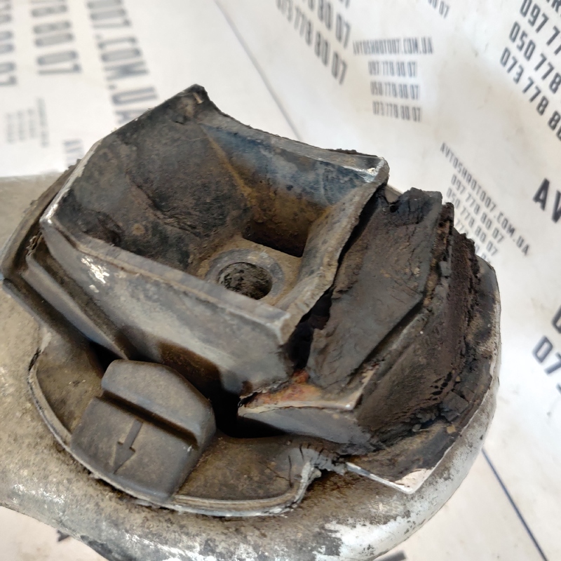 Підрамник задній Lexus RX 350 (08-15) OEM 0162684