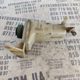 Бачок насосу ГУР Volkswagen Passat B5 (96-05) OEM 8d0422373c