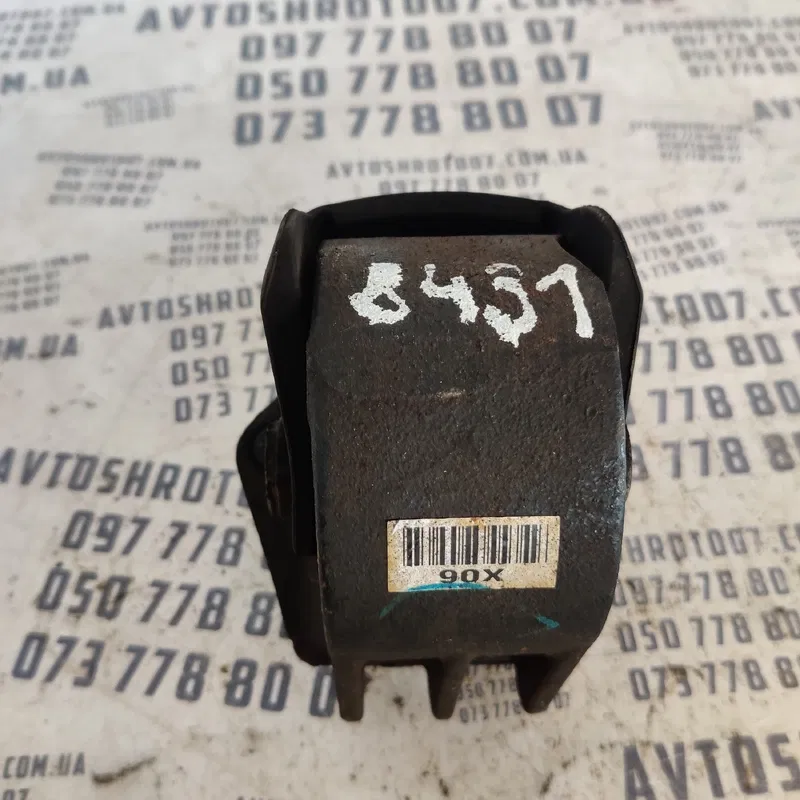 Подушка двигуна Kia Sorento 2 (09-14) 2.2D Пр OEM 218342b900