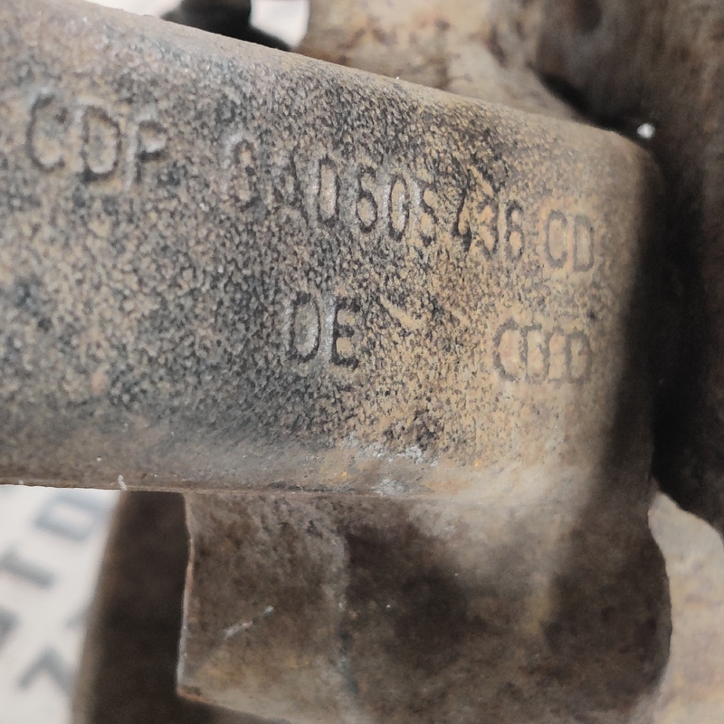 Поворотний кулак Audi A4 B5 (94-01) задня OEM 8ad608438cd