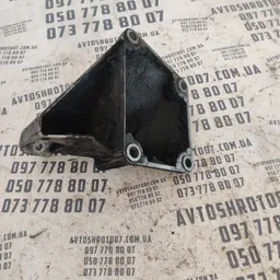 Кронштейн двигуна Audi A6 C5 (97-05) лівий OEM 4B0199307C фото 2