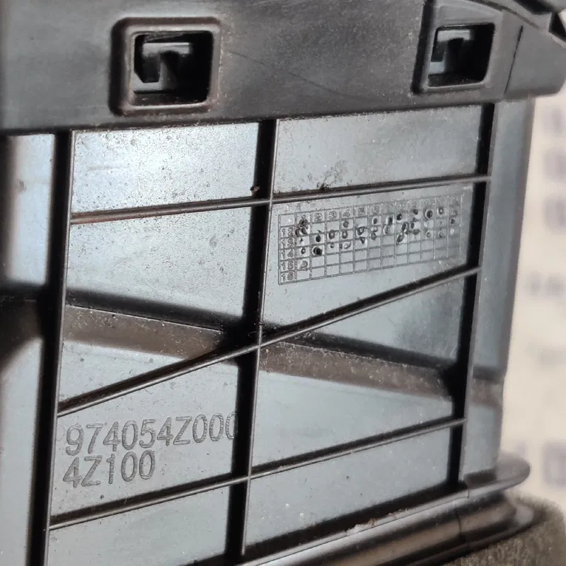 Дефлектор Hyundai Santa Fe 12-18 2.4 GDi OEM 974054z000