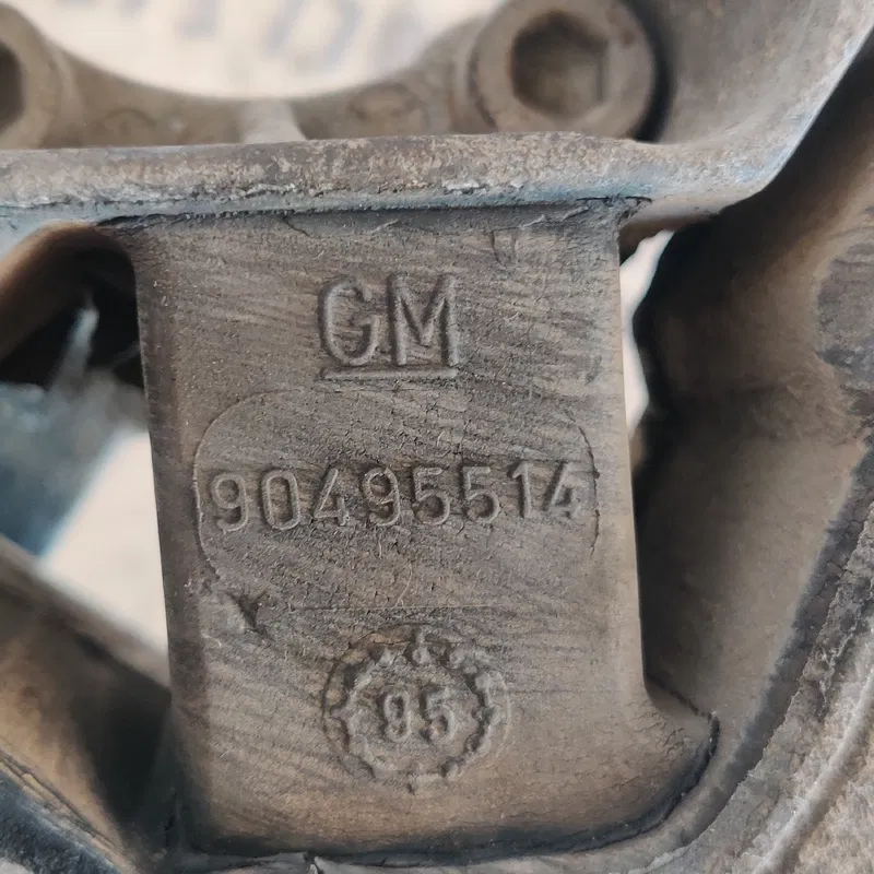Подушка двигуна Opel Vectra B (95-02) 90495514