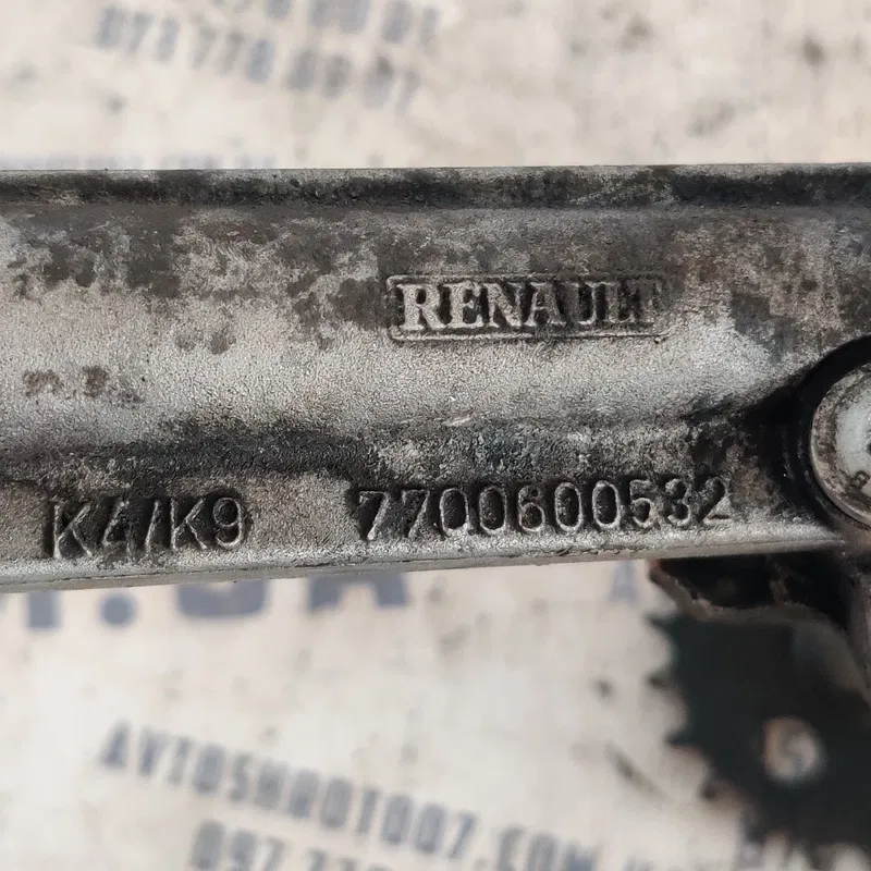 Масляний насос Renault Kangoo OEM 7700600532