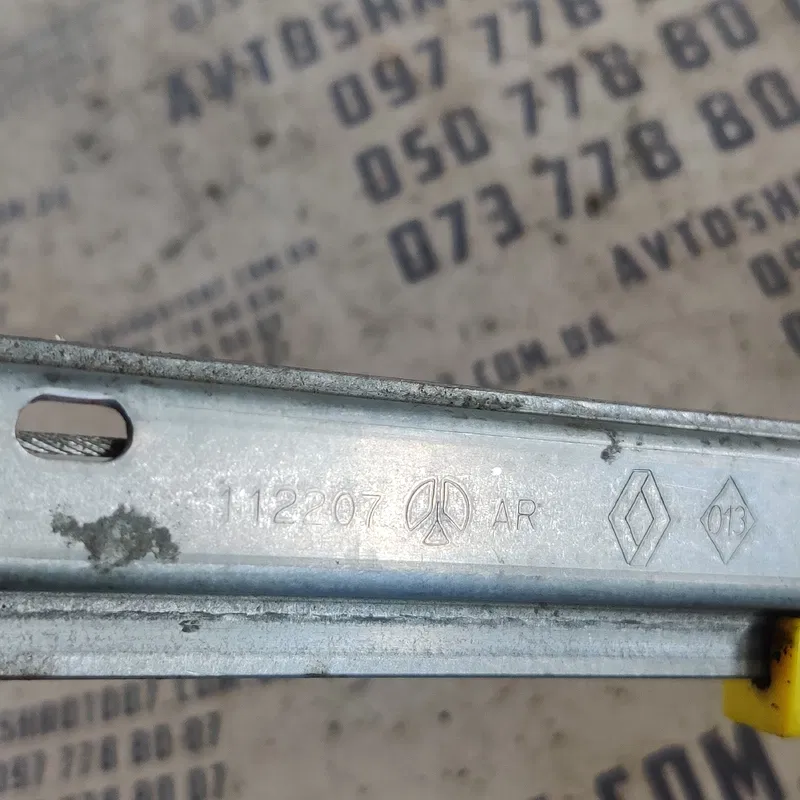 Склопідіймач Renault Scenic 1 (96-03) зад. прав. OEM 112207