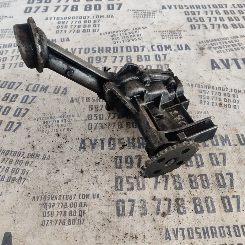 Масляний насос Renault Kangoo OEM 7700600532