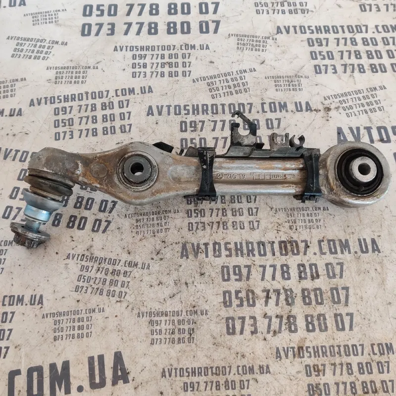 Ричаг Mercedes W205 (14-21) передній нижній OEM a2055468080