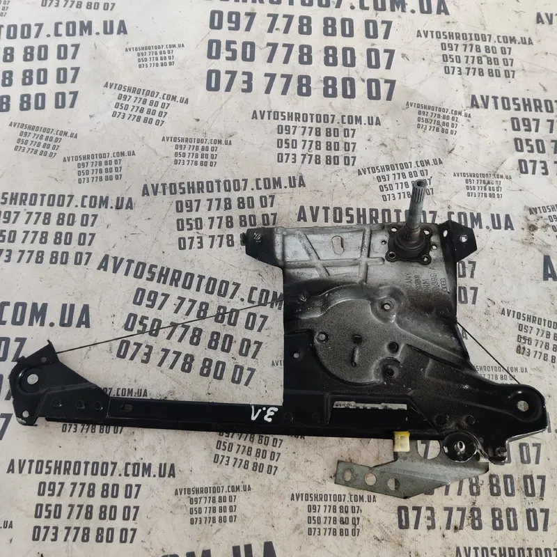 Склопідіймач Audi A4 B5 (94-01) задній лівий 8D0839399A