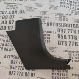 Накладка порога VW Passat B8 USA пр. пер. OEM 561863484