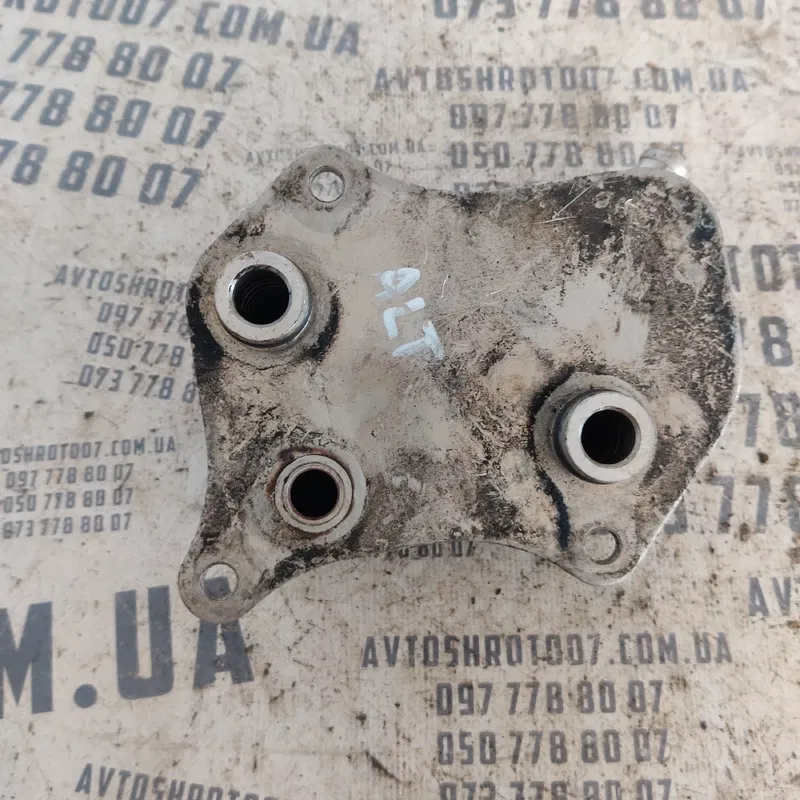 Радіатор масляний Volkswagen Sharan 1A OEM 06b117021