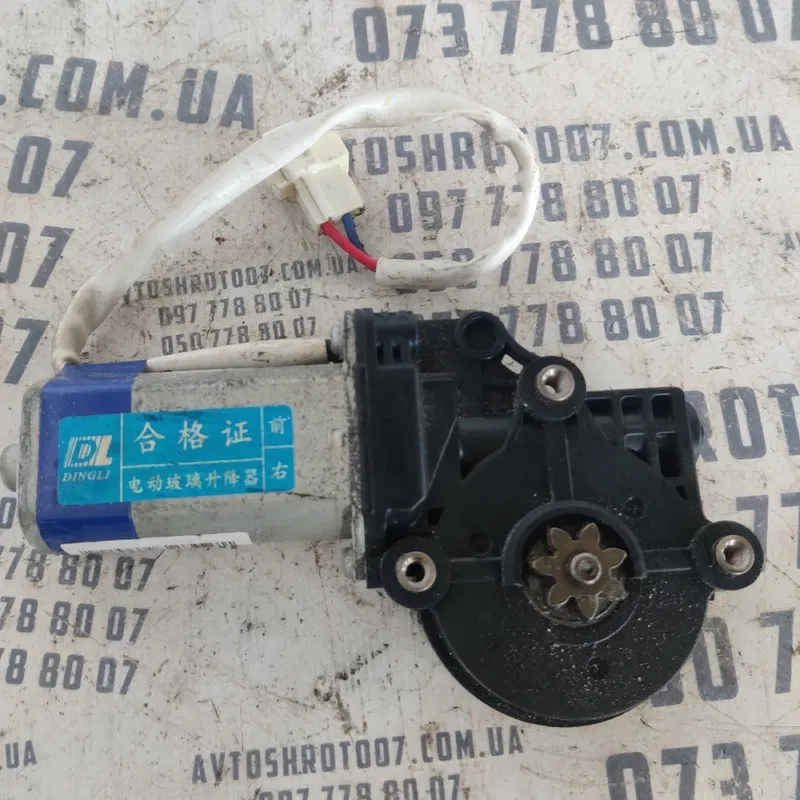 Мотор склопідіймача Geely MK 06-15 1.5 пр. OEM wl5002133r00