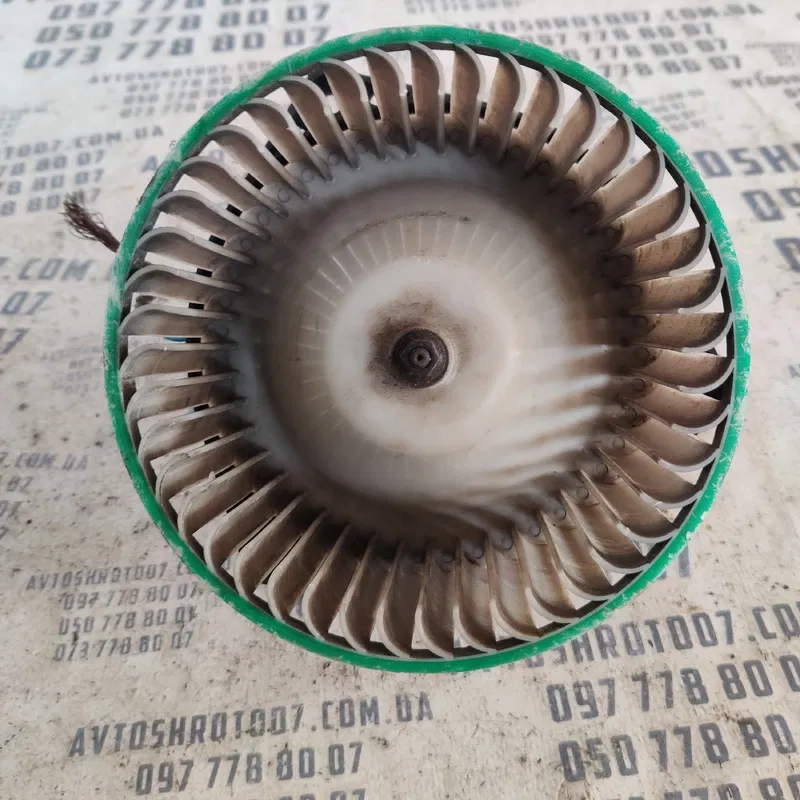 Мотор пічки Nissan Sunny OEM 47550303522